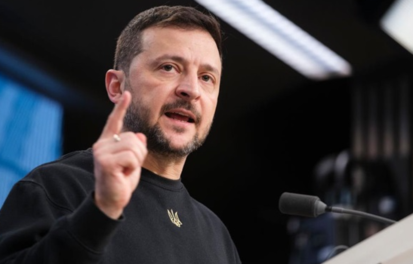 У Збройних силах України заявили про нелегітимність чергового “перемир’я”, оголошеного РФ. Зеленський вимагає від Путіна припинити вогонь негайно